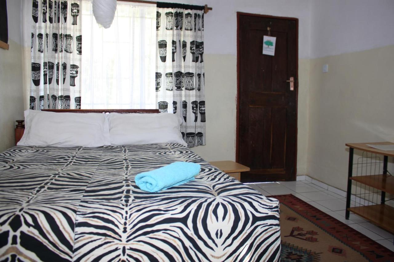 Reed Mat Lodge Лусака Екстер'єр фото